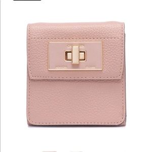 Calvin Klein Kiera Crossbody Wallet